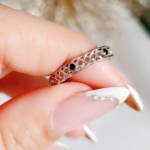 Women's 925 Sterling Silver Celtic Onyx Braided Thumb Band Ring Non Tarnish - Picture 1 of 8